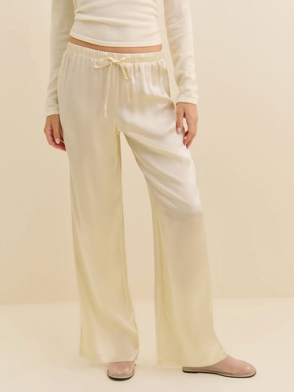 NWT Reformation Olina Silk Short Pant in Sugar Size MP Medium Petite $218 - Picture 3 of 9